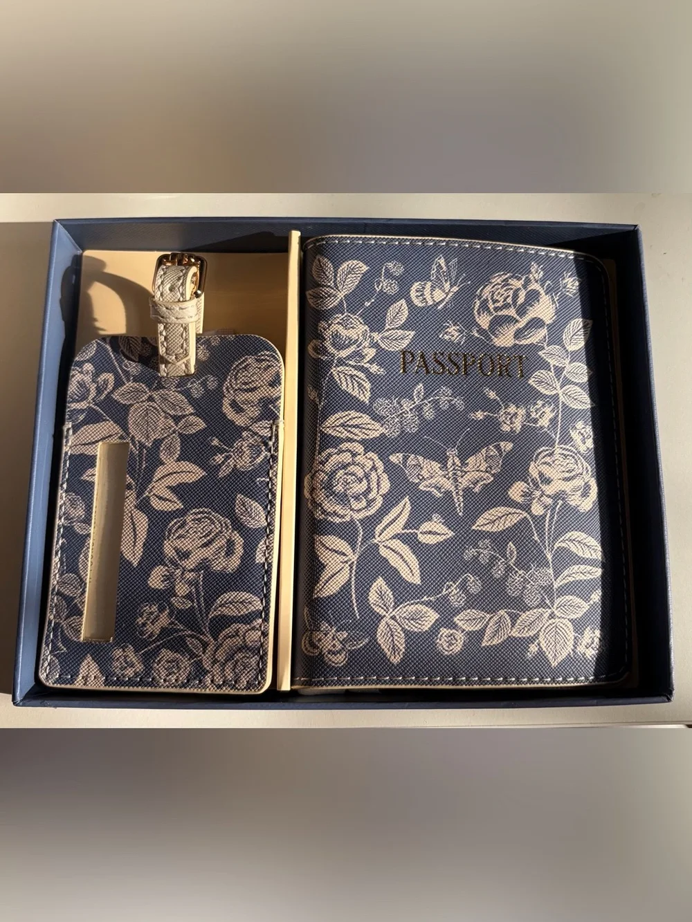 Floral Passport Holder & Luggage Tag Set